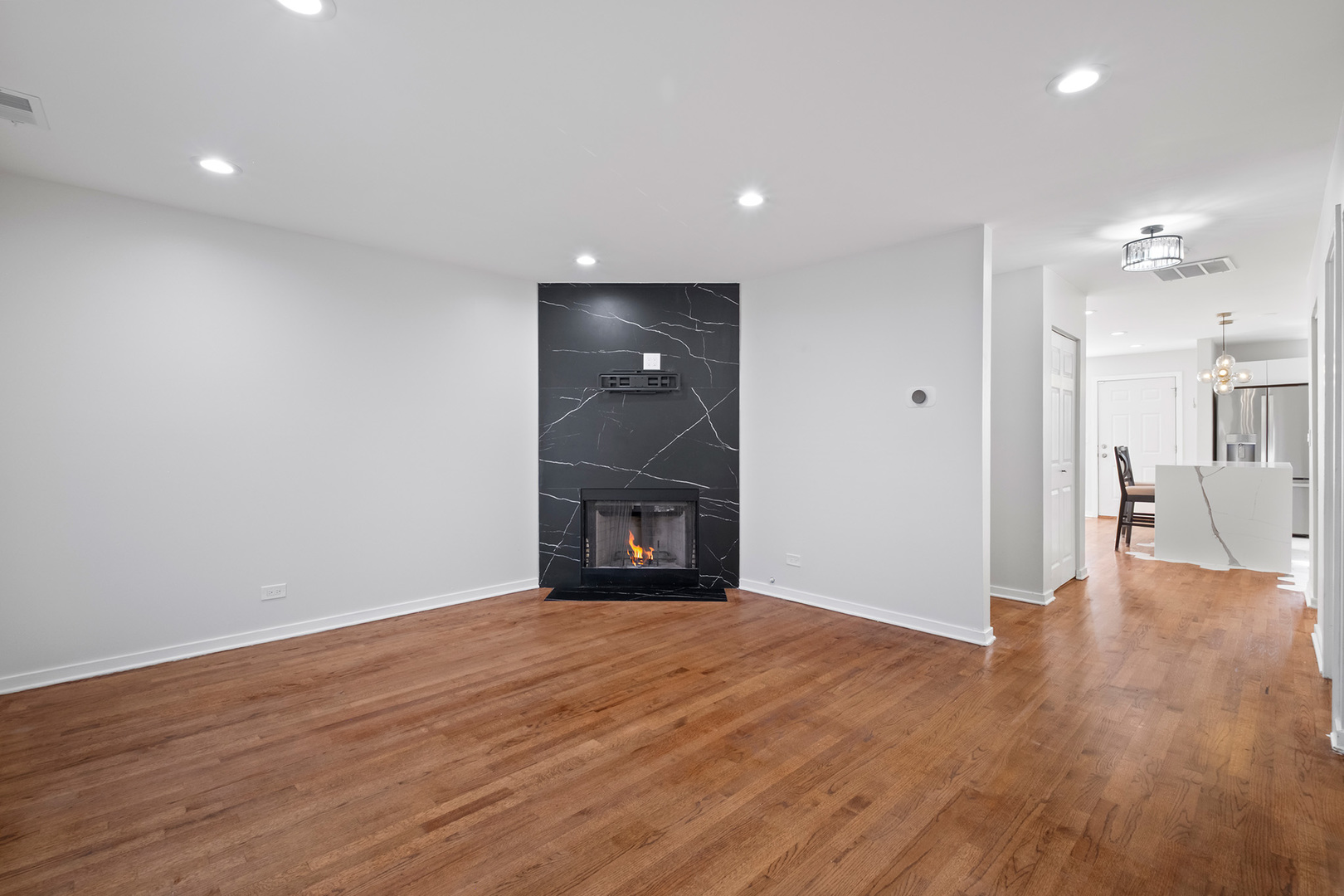 6449 S Kenwood Avenue Unit: 2