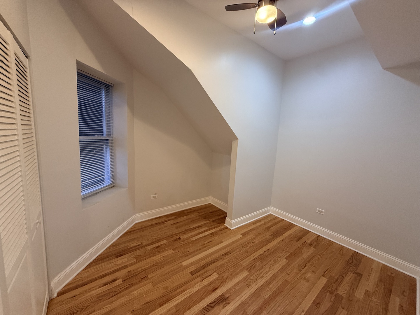 1334 N RIDGEWAY Avenue Unit: 1