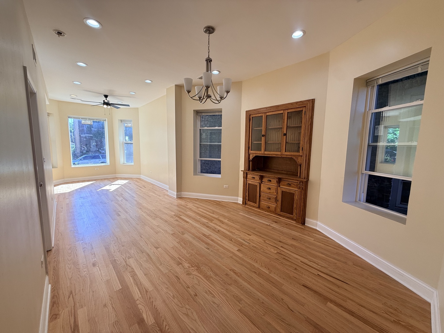 1334 N RIDGEWAY Avenue Unit: 1