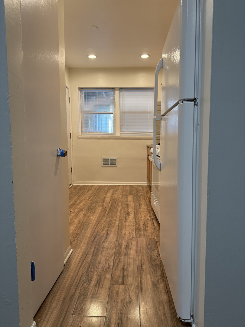 1727 W North Shore Avenue Unit: 1F