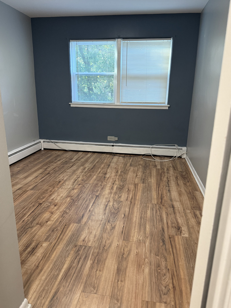 1727 W North Shore Avenue Unit: 1F