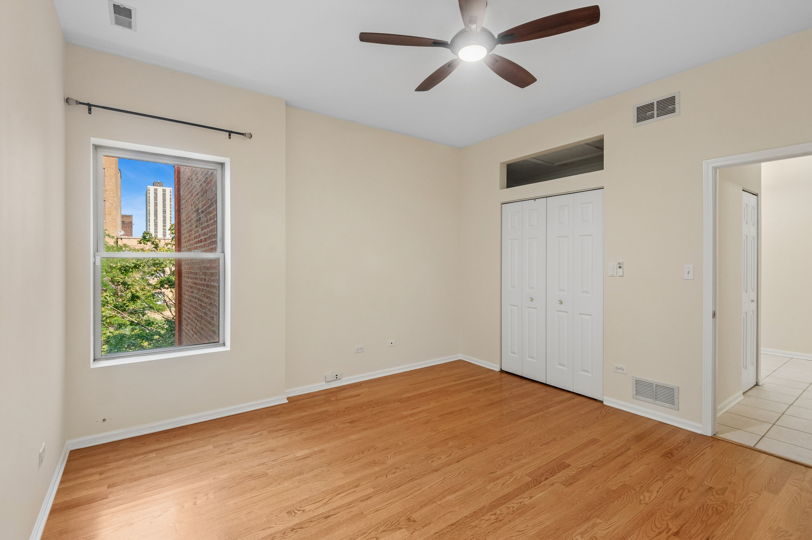4536 N Sheridan Road Unit: 303