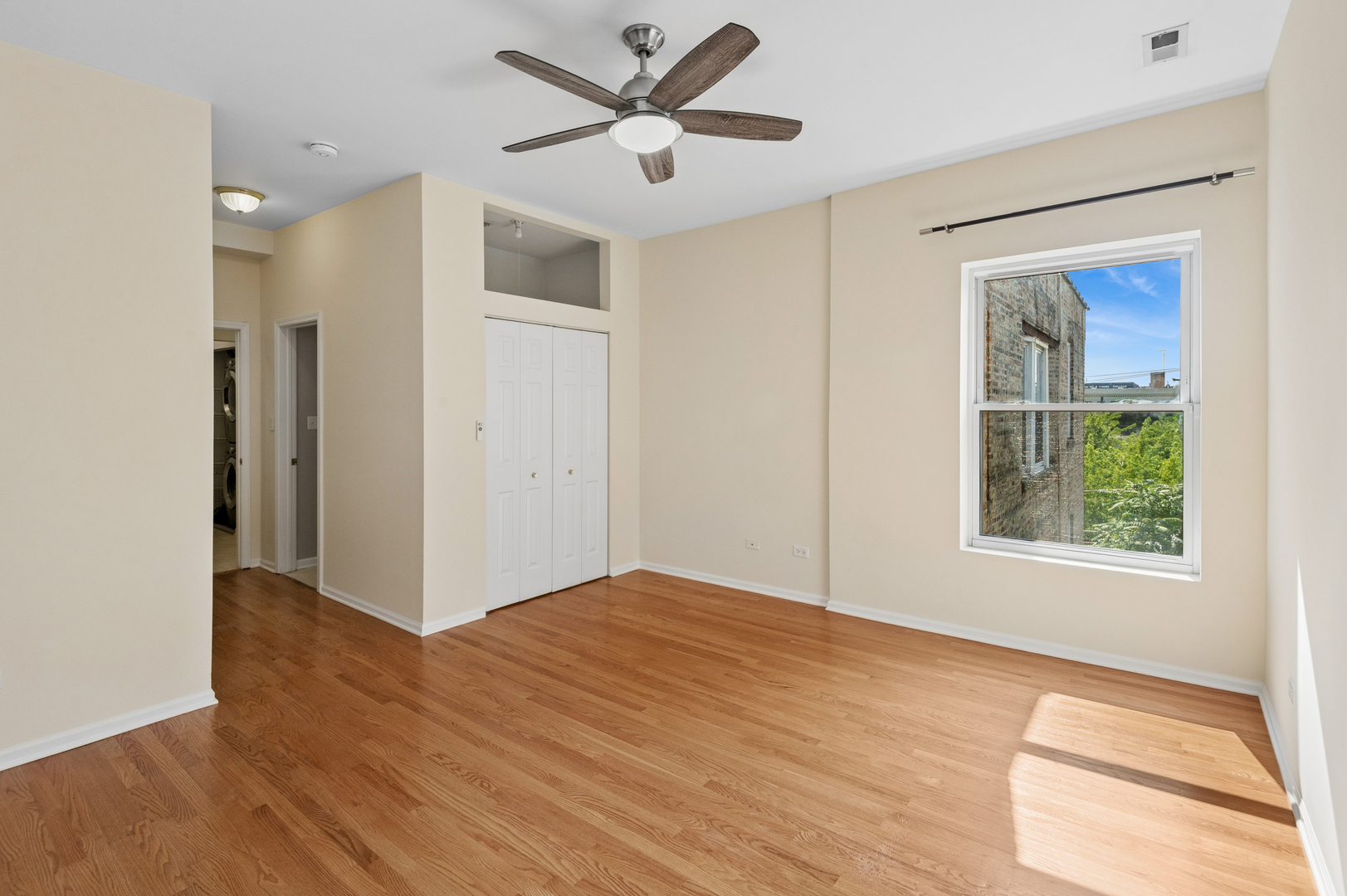 4536 N Sheridan Road Unit: 303