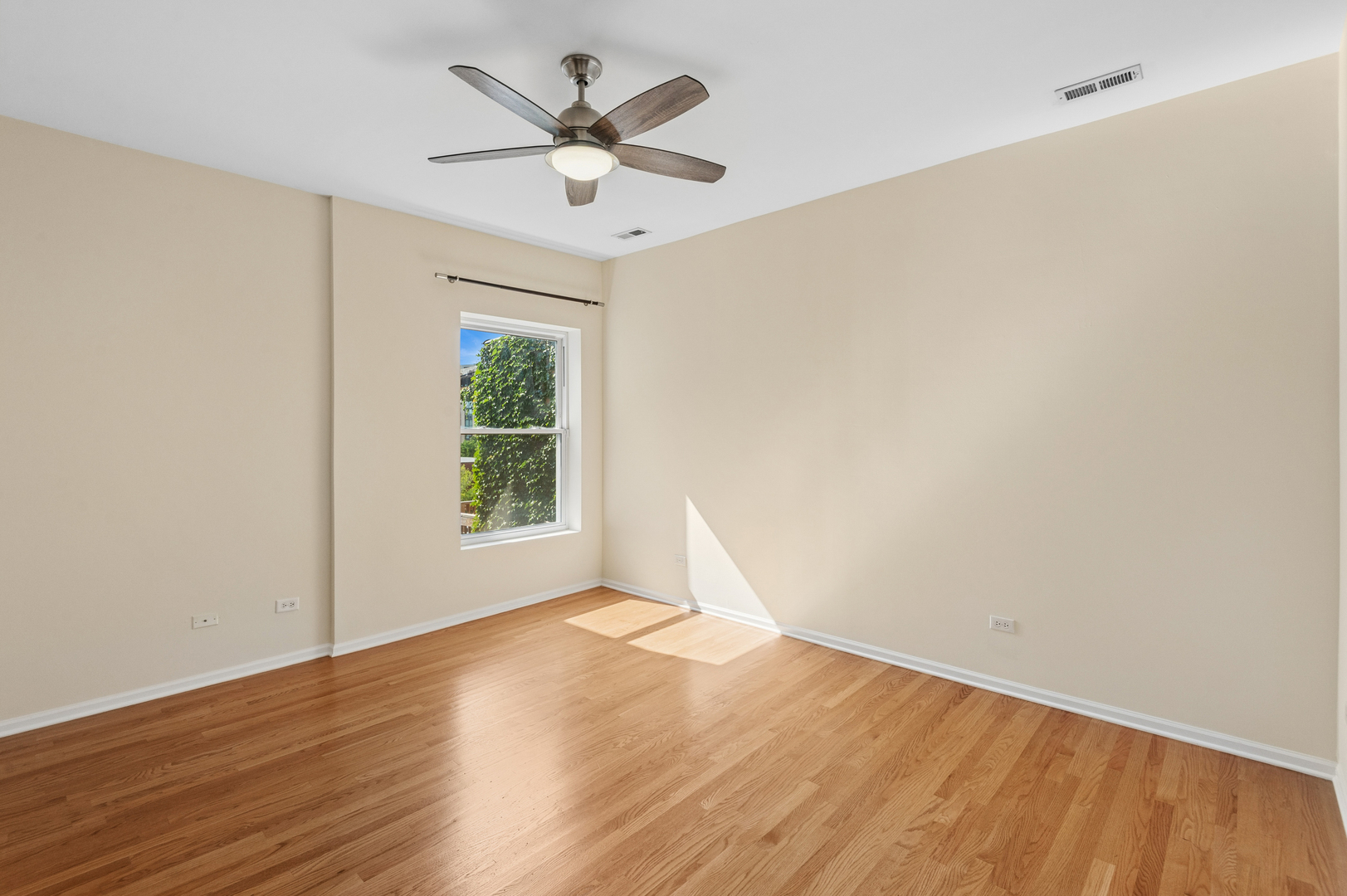 4536 N Sheridan Road Unit: 303