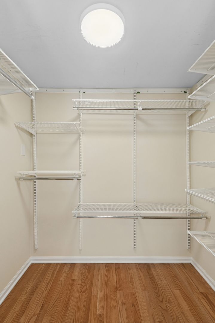 4536 N Sheridan Road Unit: 303