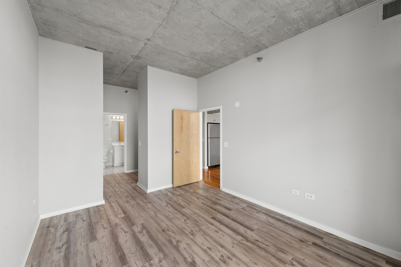 1620 S MICHIGAN Avenue Unit: 710