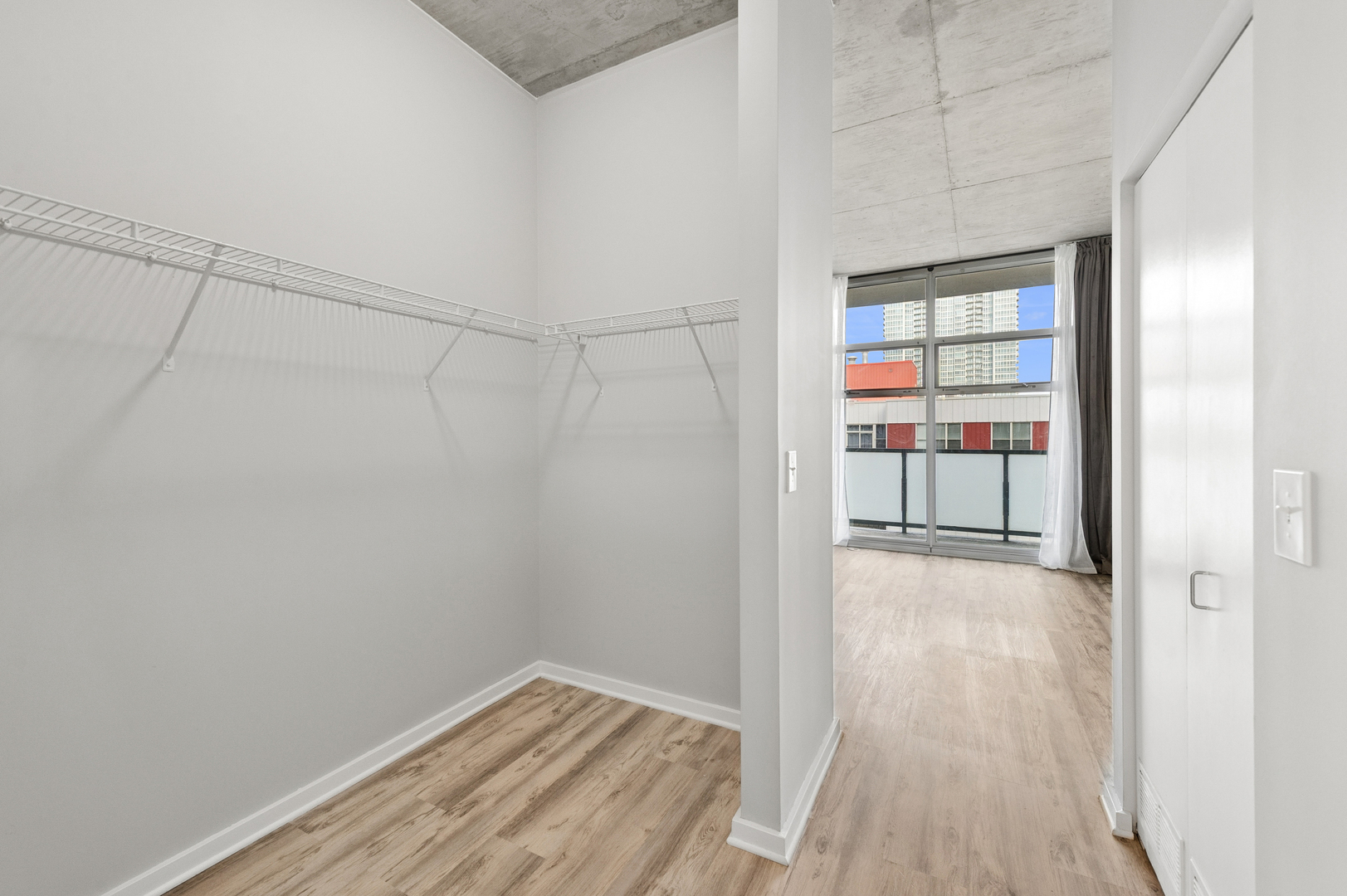 1620 S MICHIGAN Avenue Unit: 710