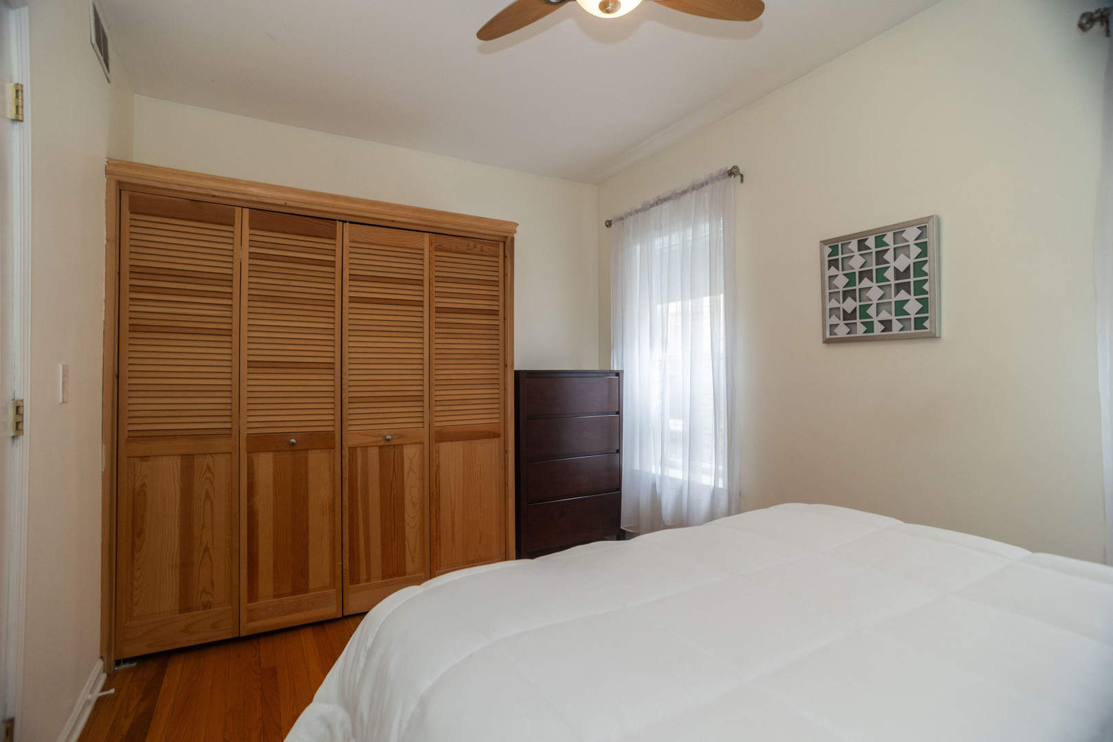2734 W ARGYLE Street Unit: 3