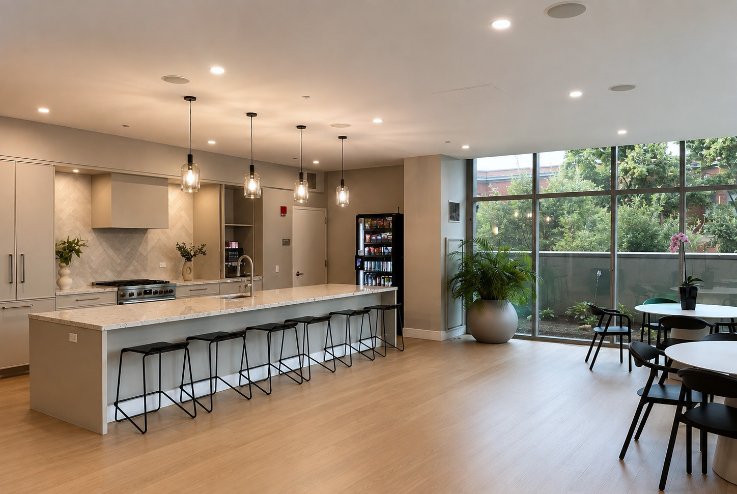 3740 N Halsted Street Unit: 914