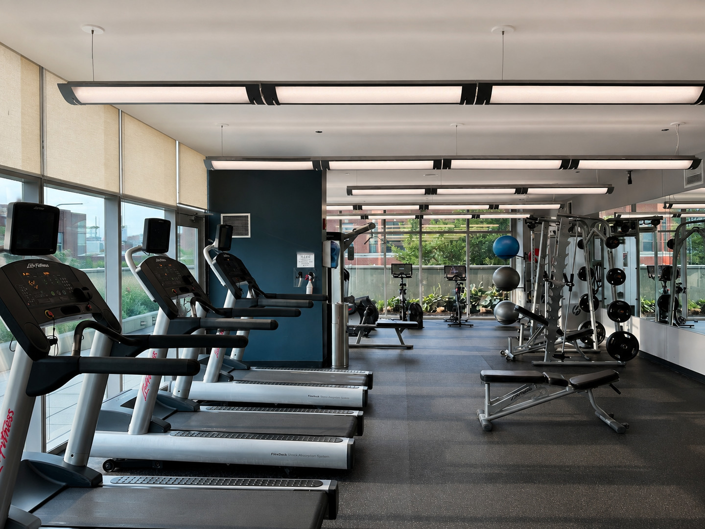 3740 N Halsted Street Unit: 914