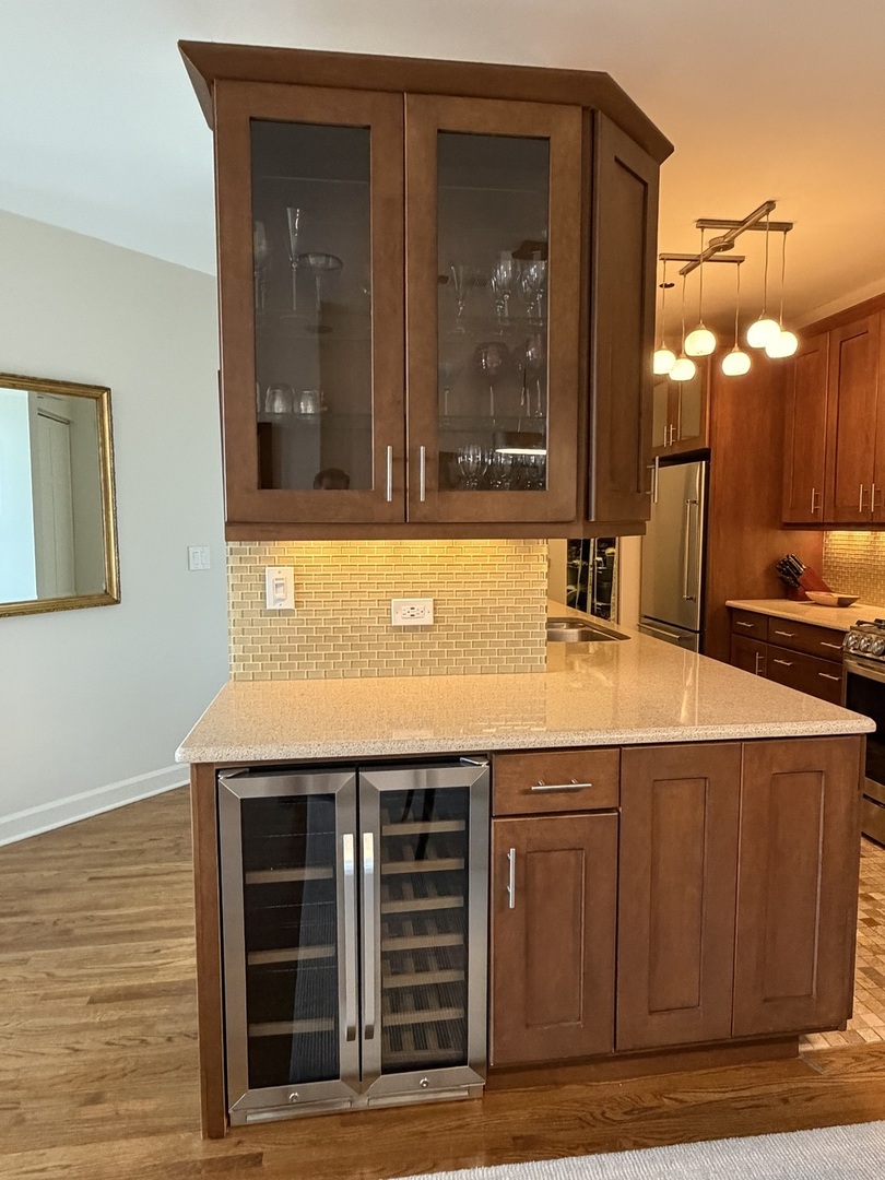 550 W Surf Street Unit: 512