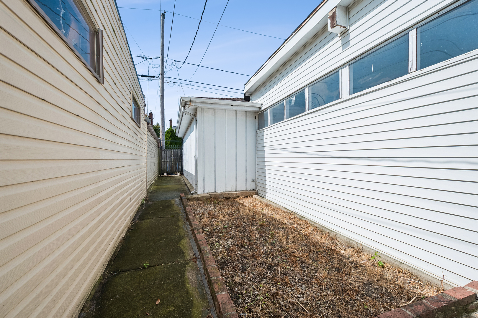 6118 N Kimball Avenue