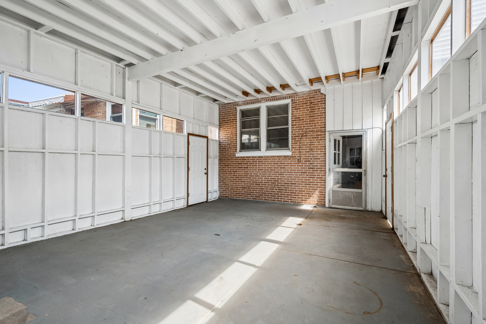 6118 N Kimball Avenue