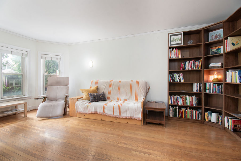 1730 W Foster Avenue Unit: 1