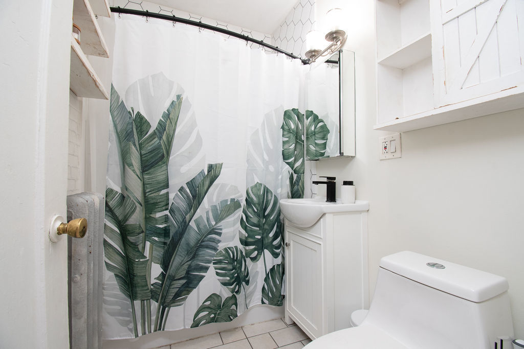 1730 W Foster Avenue Unit: 1