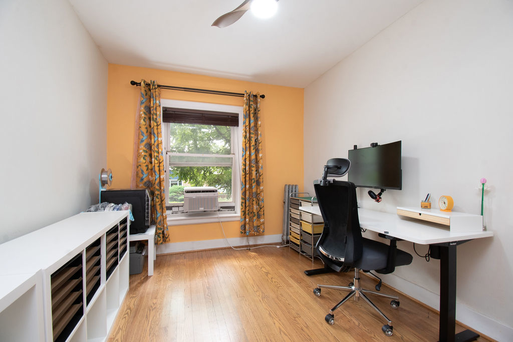 1730 W Foster Avenue Unit: 1