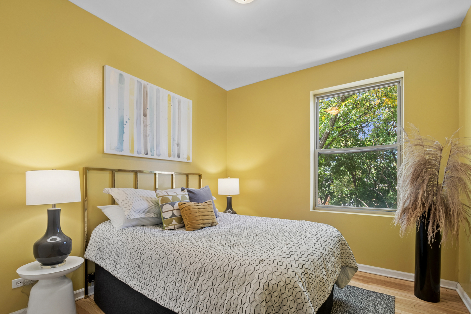 3725 W Byron Street Unit: 3