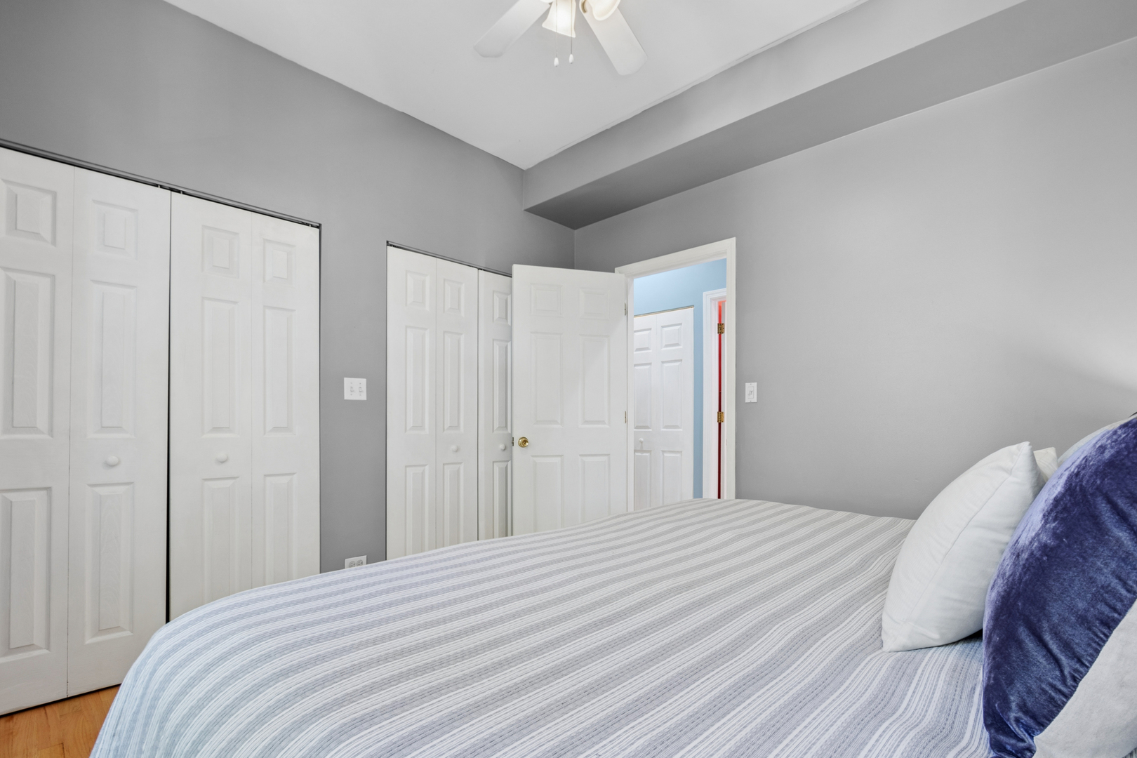 3725 W Byron Street Unit: 3