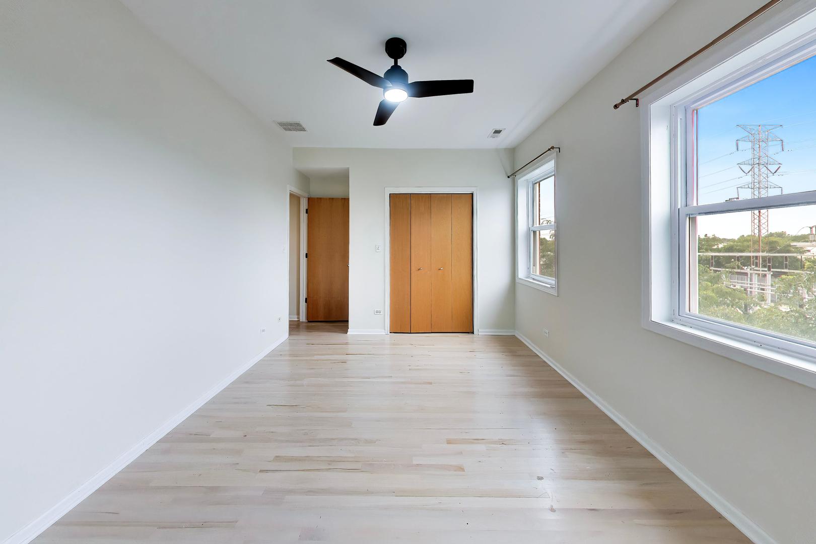 519 S Maplewood Avenue Unit: 4N