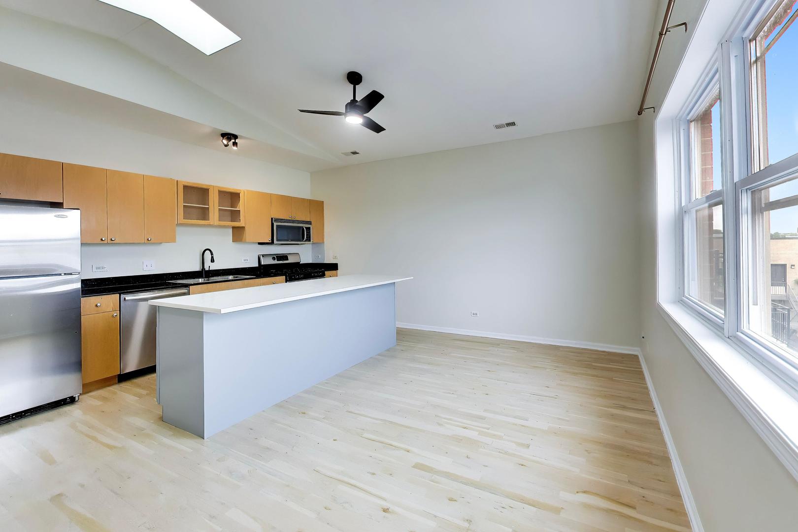 519 S Maplewood Avenue Unit: 4N