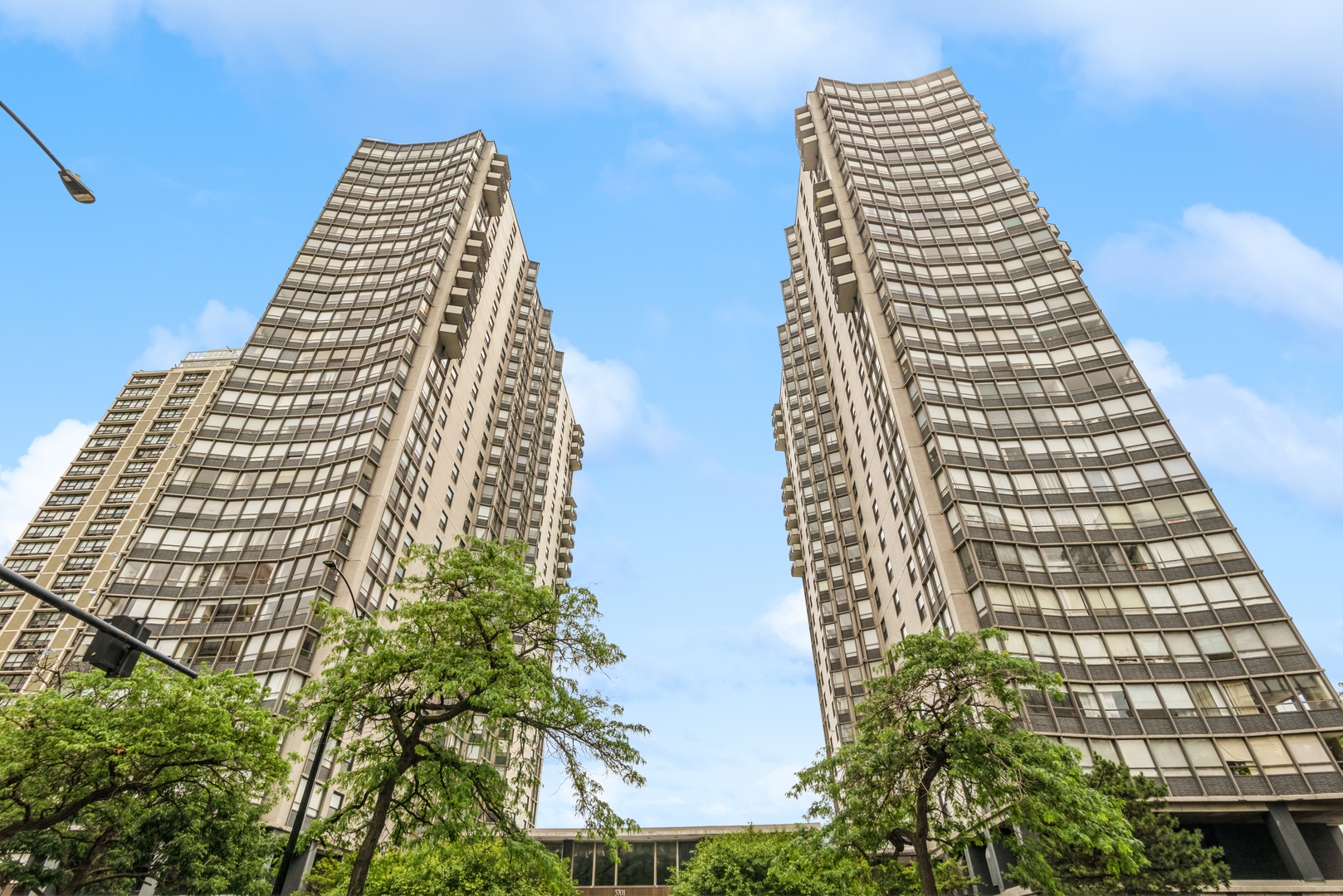 5701 N Sheridan Road Unit: 12N