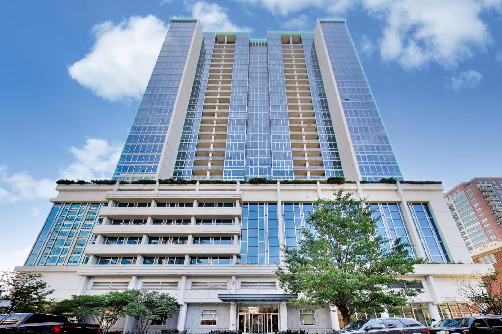 1629 S Prairie Avenue Unit: 805
