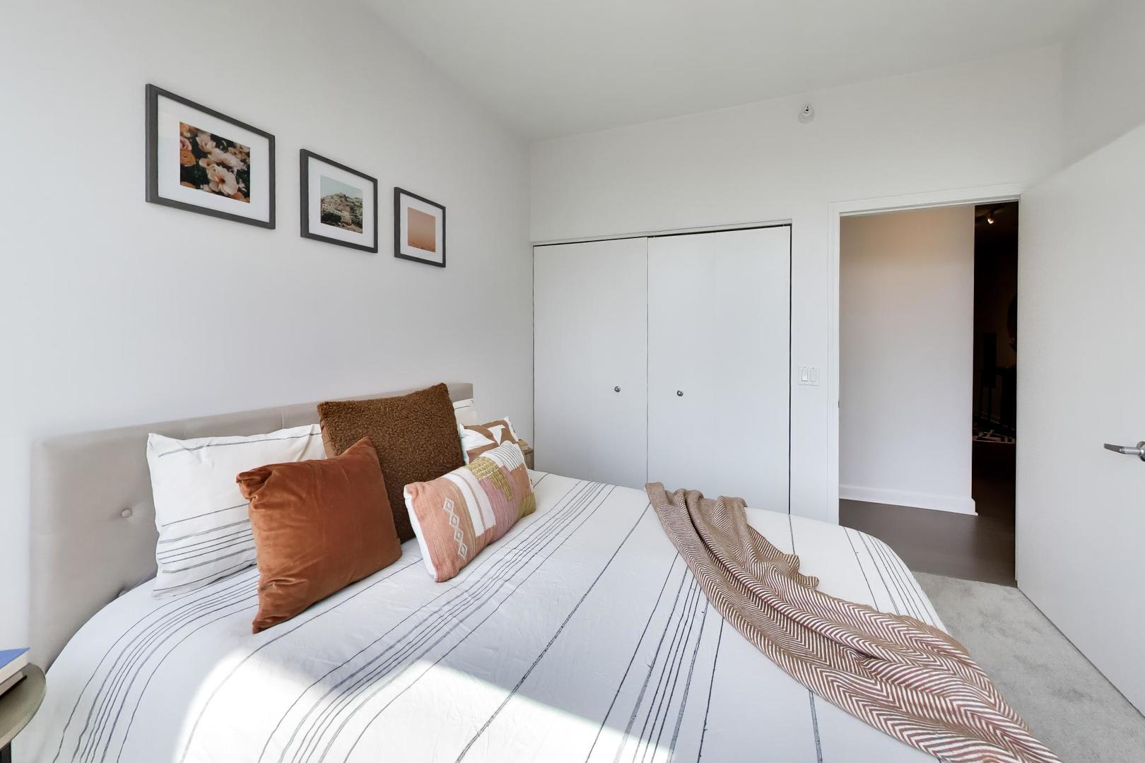 1629 S Prairie Avenue Unit: 805