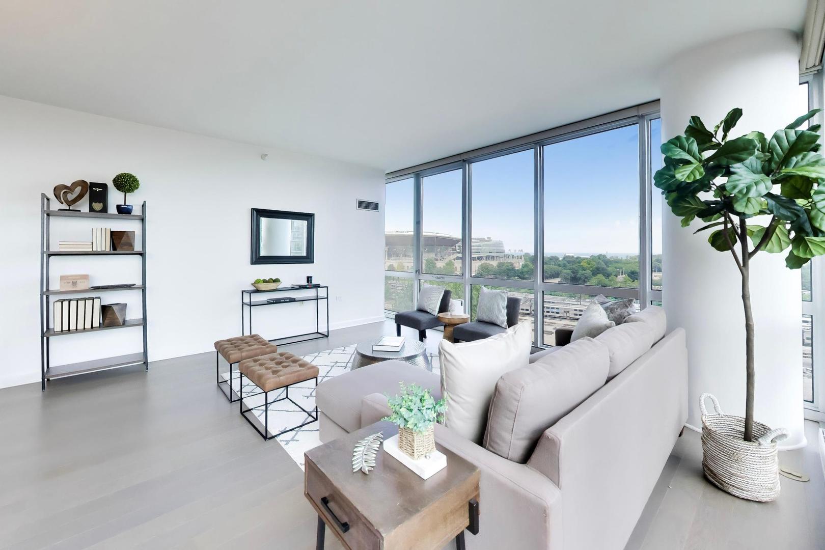 1629 S Prairie Avenue Unit: 805