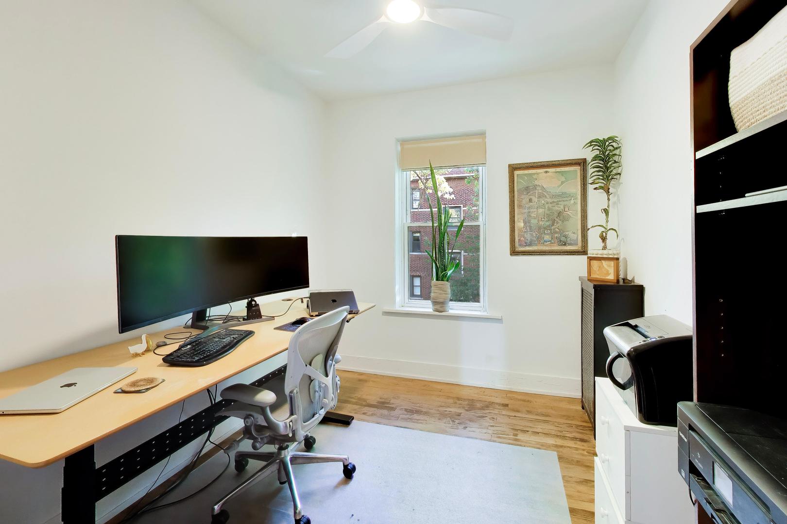 5853 N GLENWOOD Avenue Unit: 2S