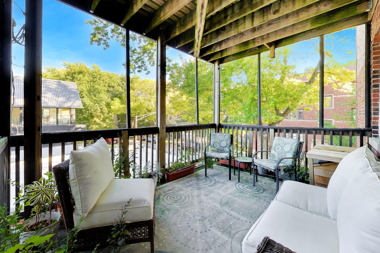 5853 N GLENWOOD Avenue Unit: 2S