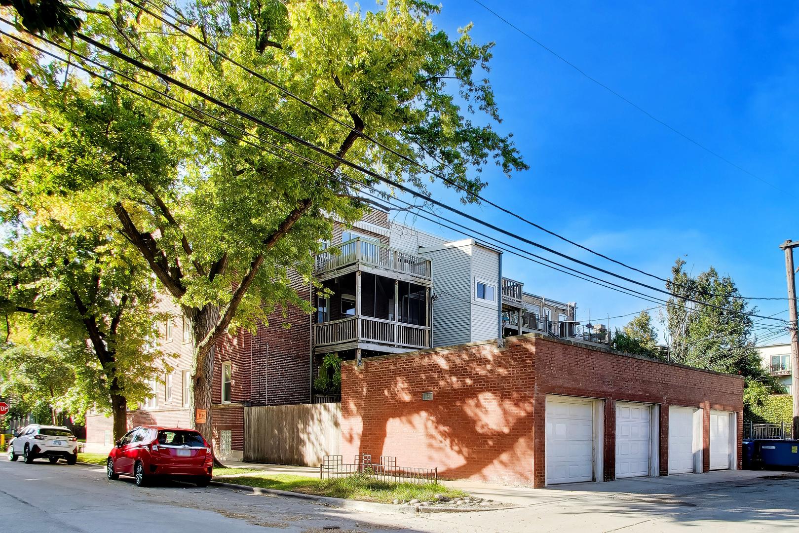 5853 N GLENWOOD Avenue Unit: 2S