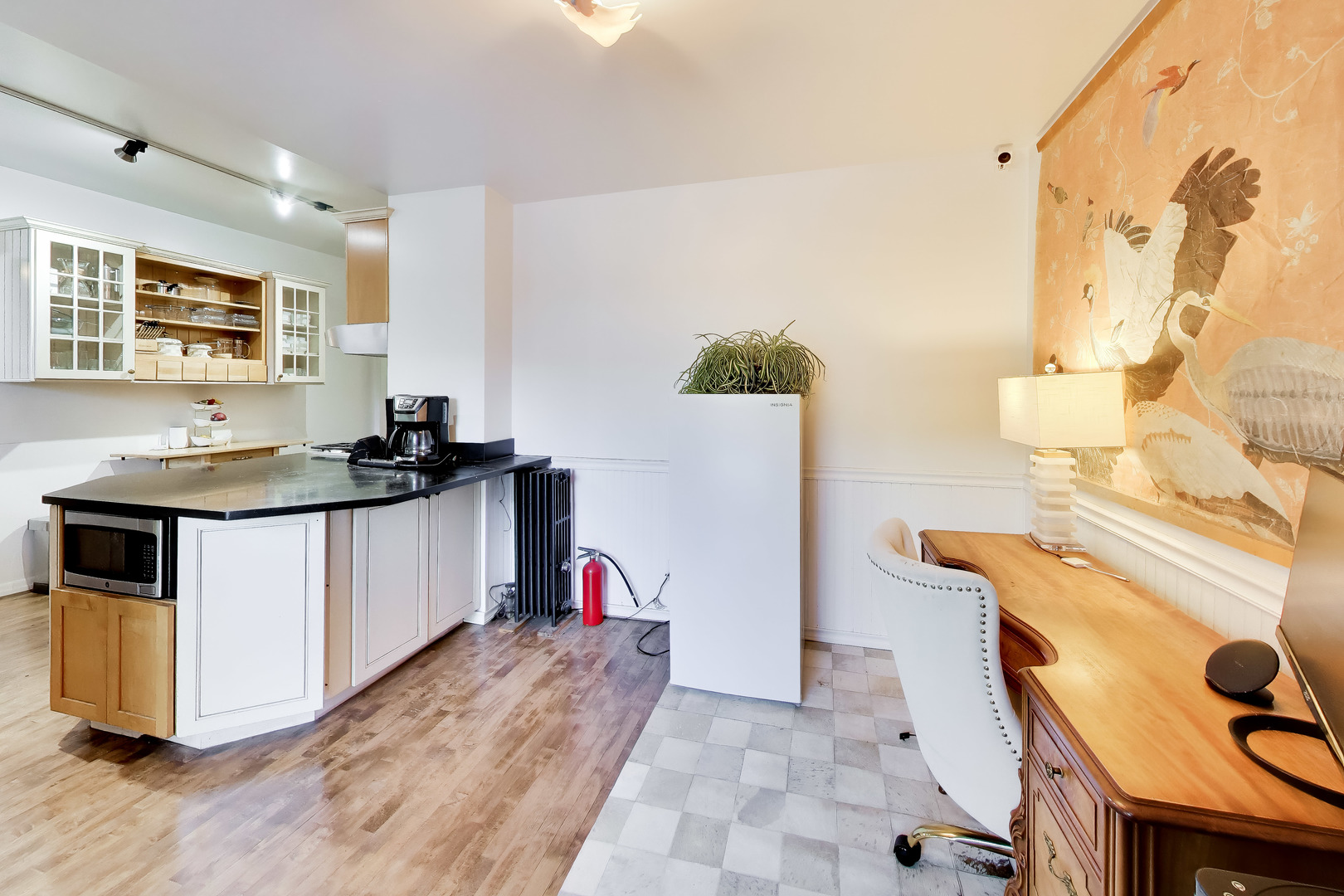 5853 N GLENWOOD Avenue Unit: 2S