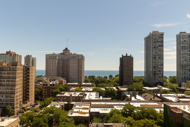 1122 W Catalpa Avenue Unit: 606