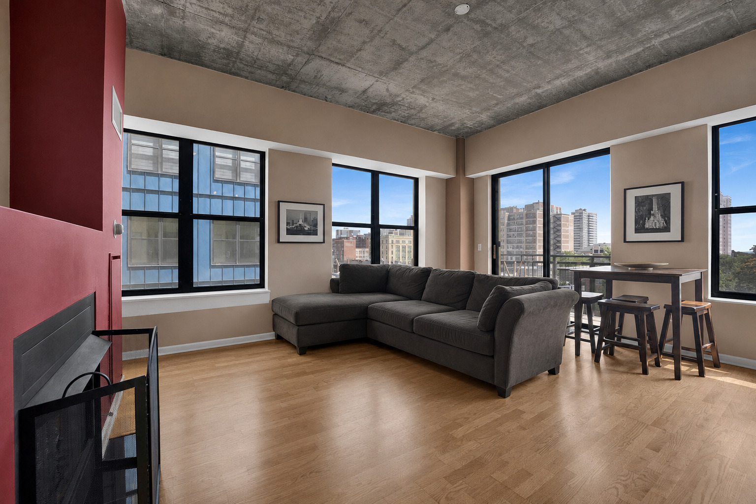 1122 W Catalpa Avenue Unit: 606