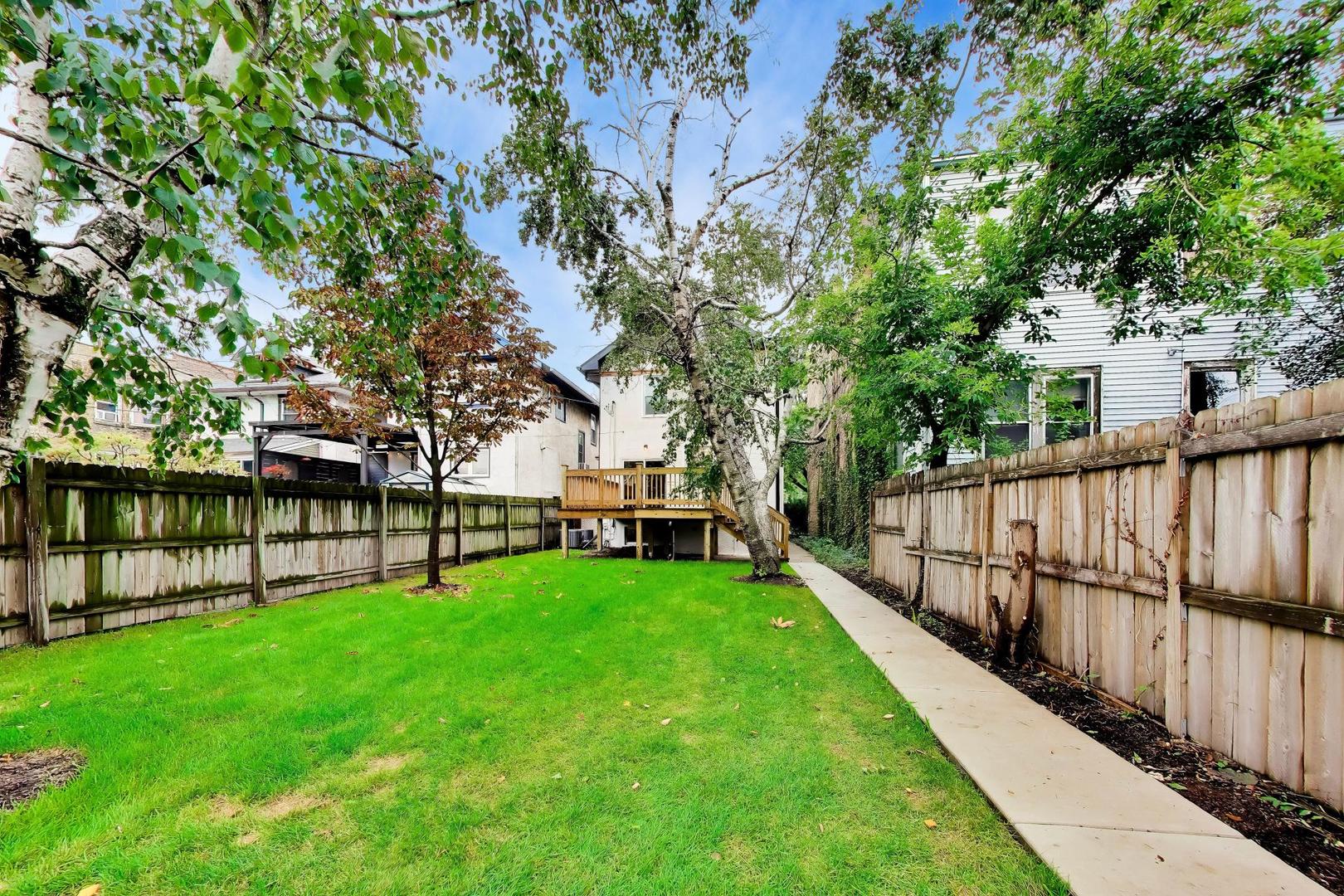2155 W Touhy Avenue