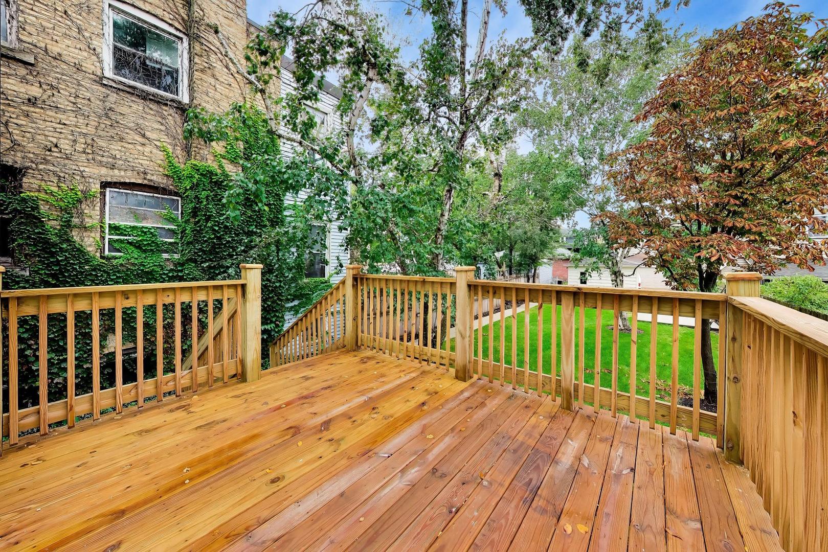 2155 W Touhy Avenue