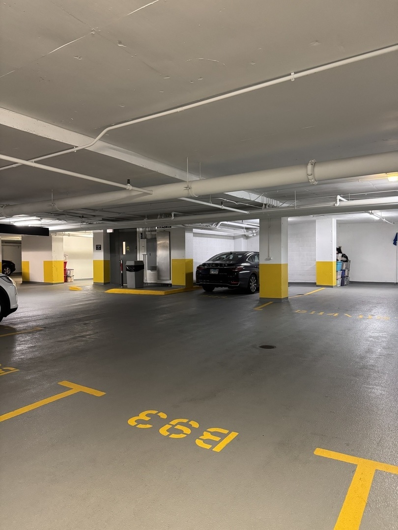 405 N Wabash Avenue Unit: B93