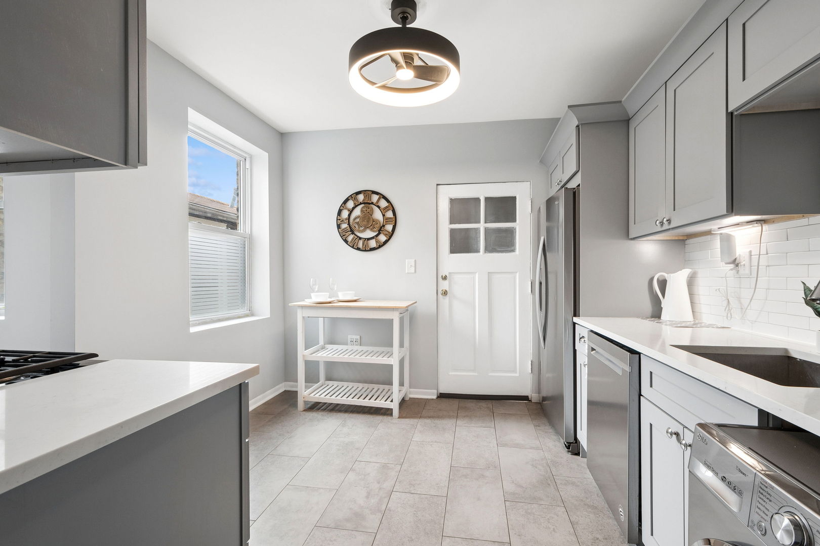3701 W Cullom Avenue Unit: 2B