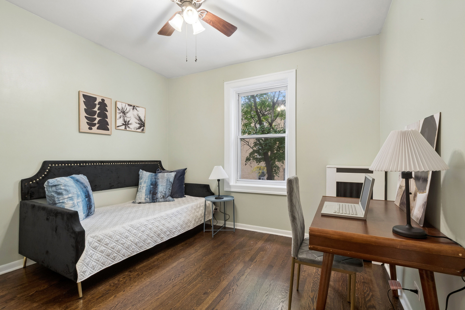 3701 W Cullom Avenue Unit: 2B