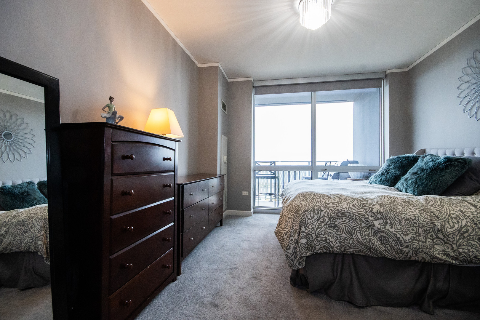 1901 S Calumet Avenue Unit: 2505