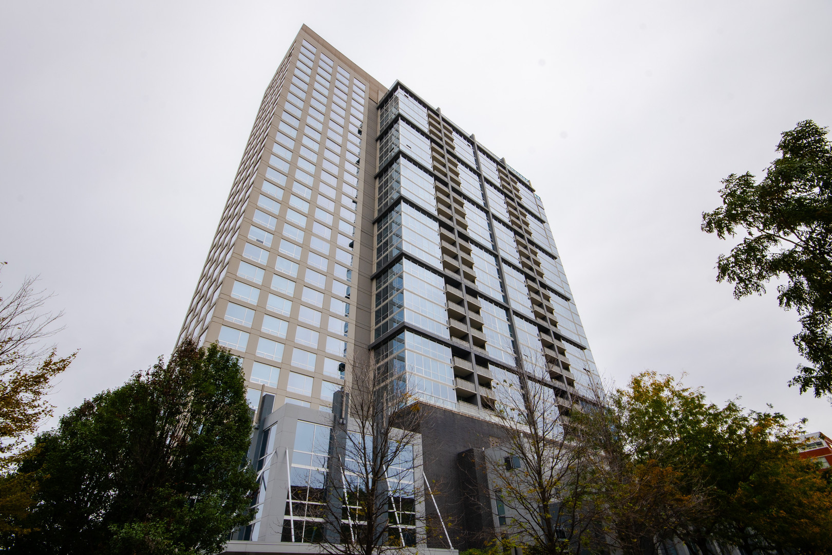 1901 S Calumet Avenue Unit: 2505