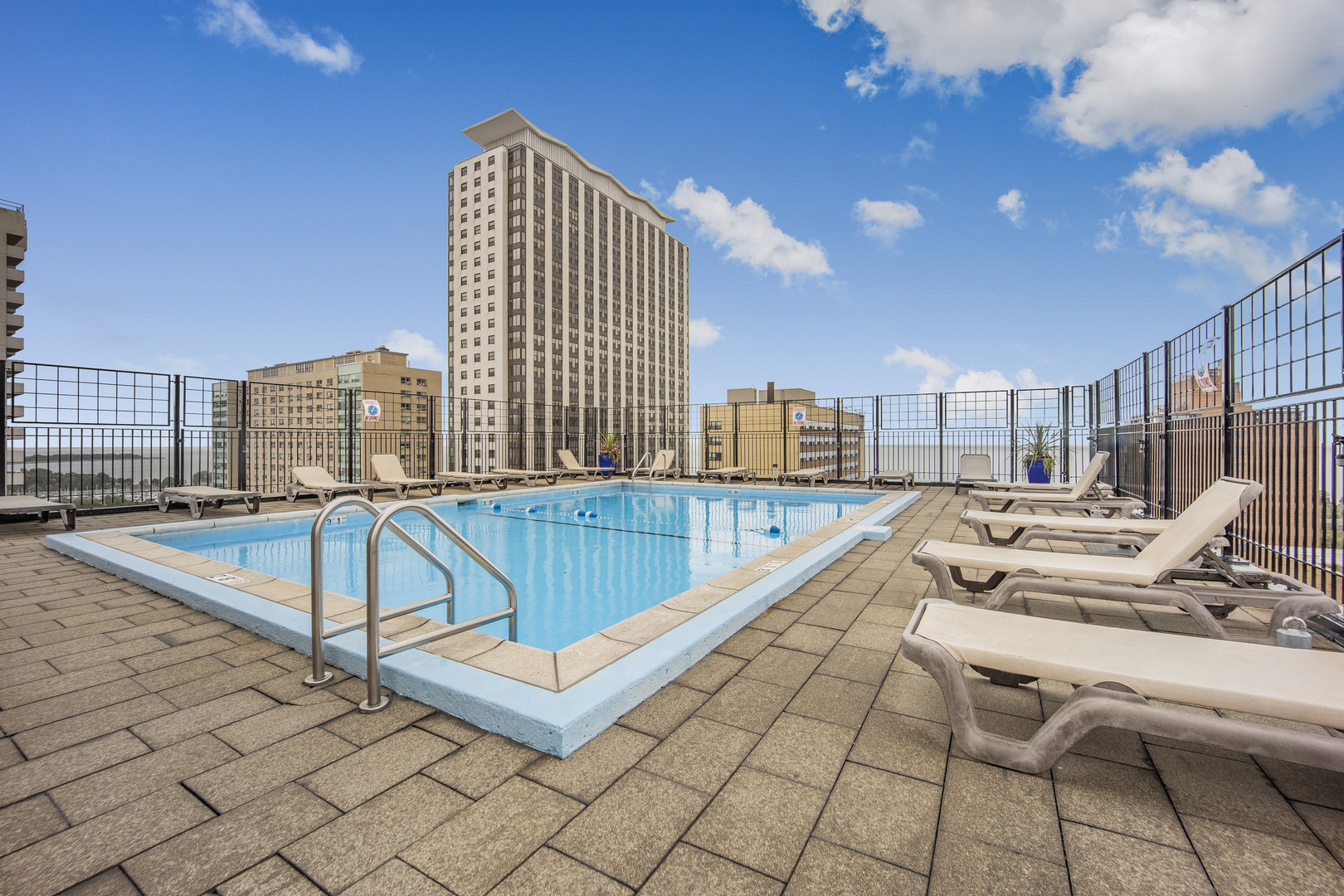 3110 N Sheridan Road Unit: 1607