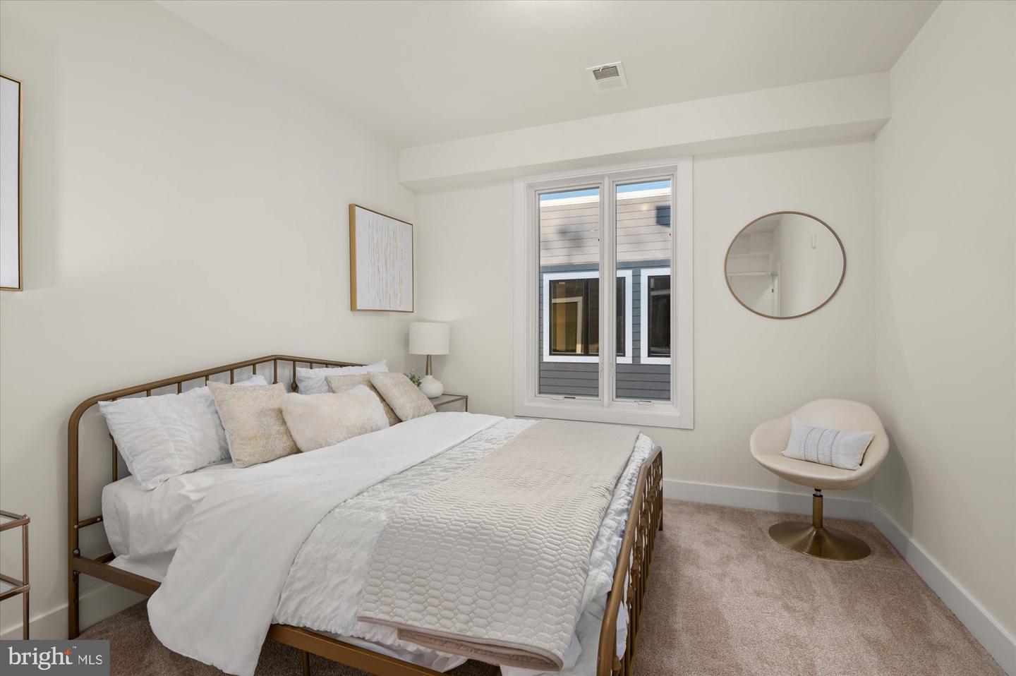 1940 3rd STREET NE Unit: 13