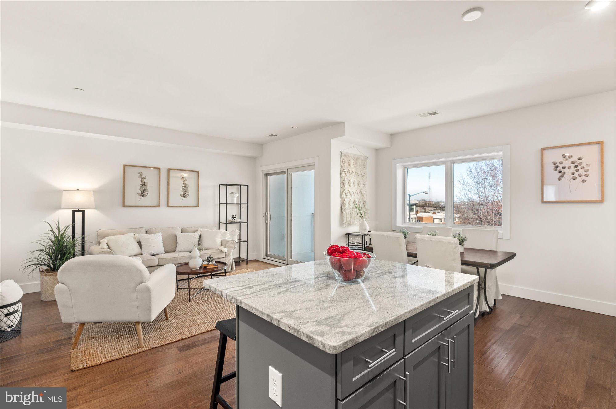1940 3rd STREET NE Unit: 2