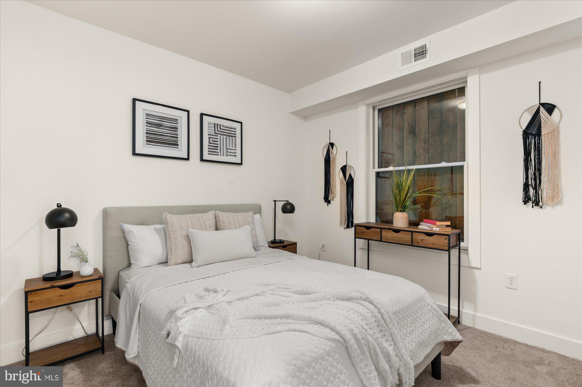 1940 3rd STREET NE Unit: 2