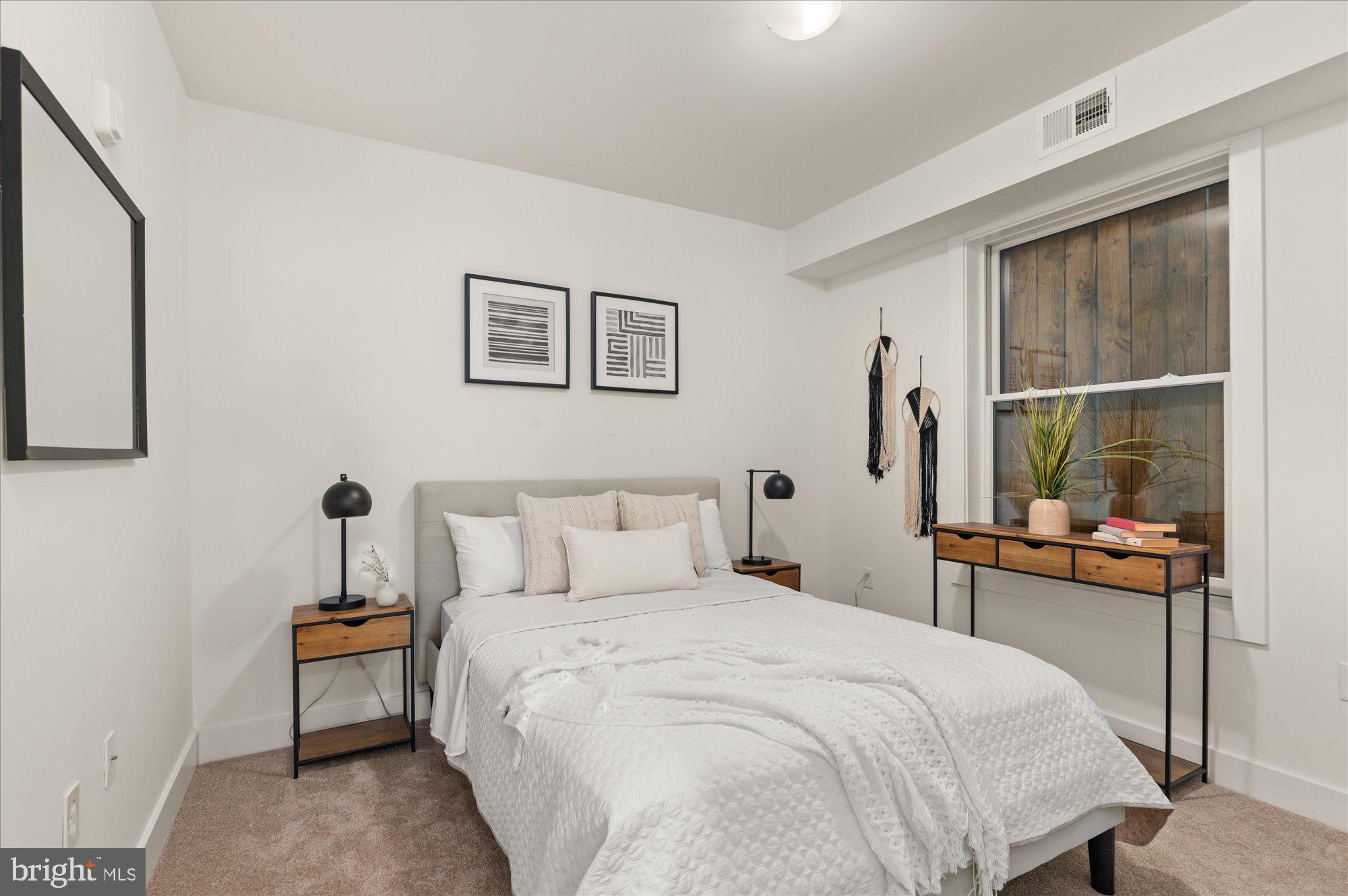 1940 3rd STREET NE Unit: 2