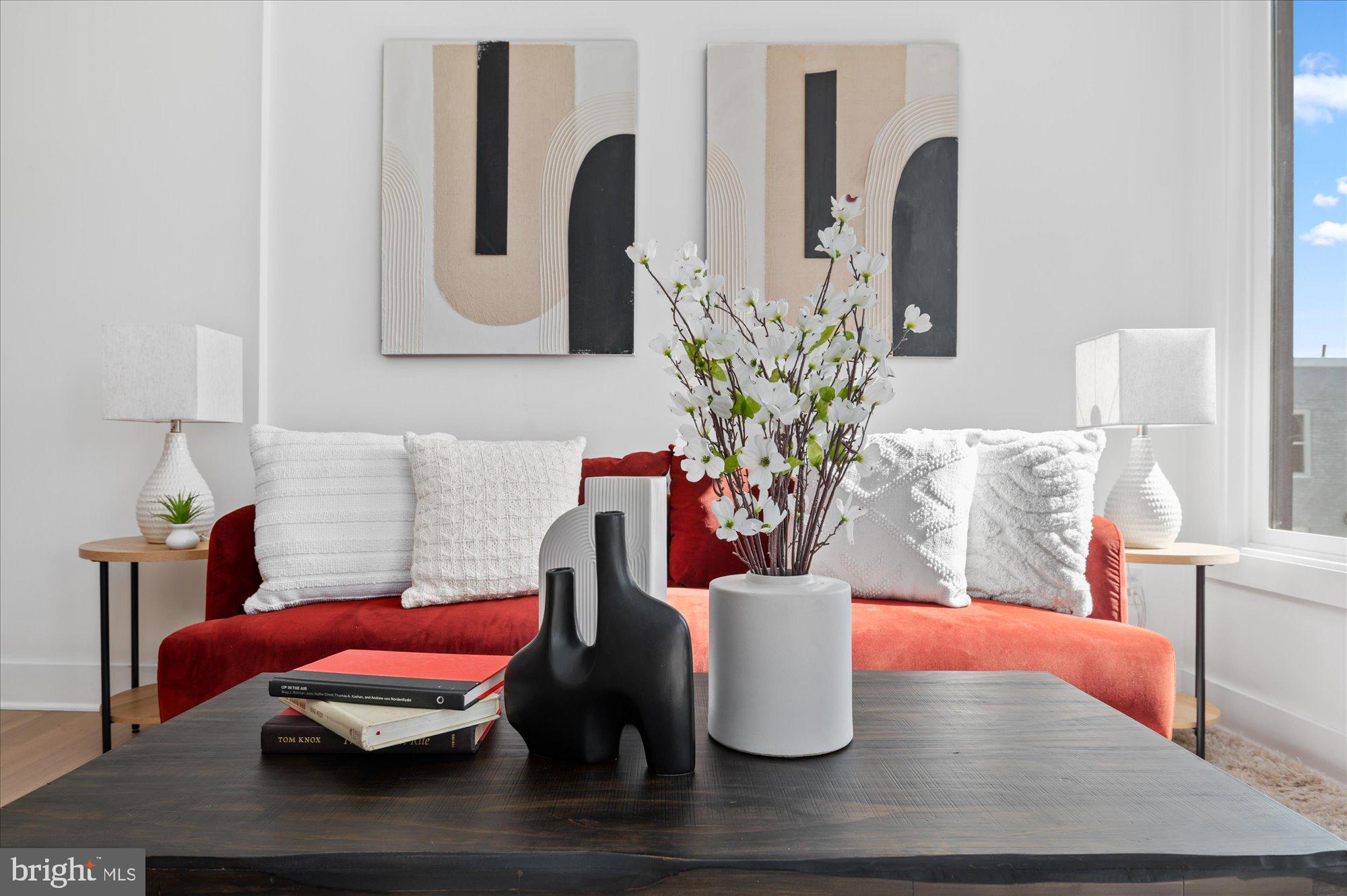 232 Hamilton STREET NW Unit: 1