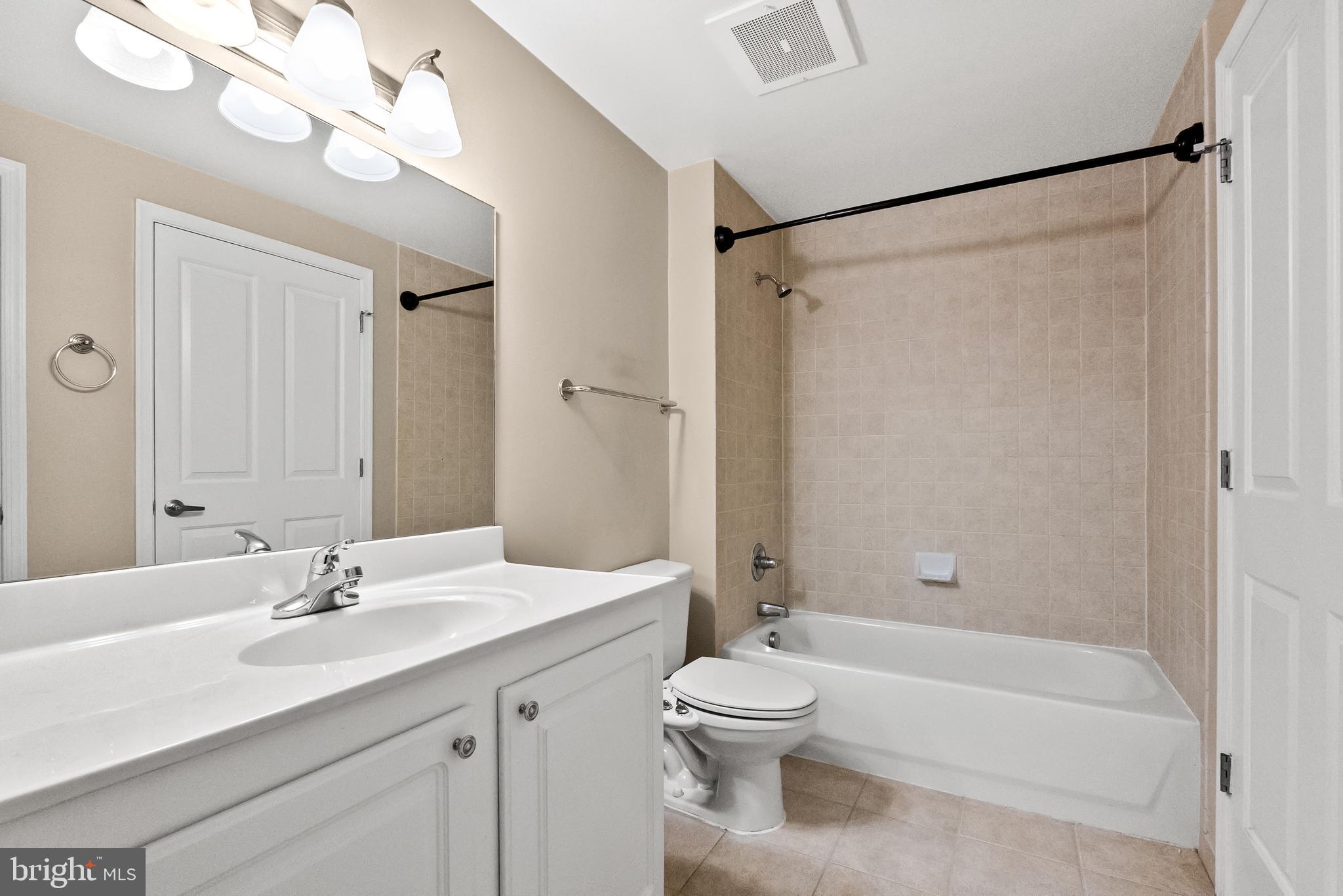 355 I Street SW Unit: 304