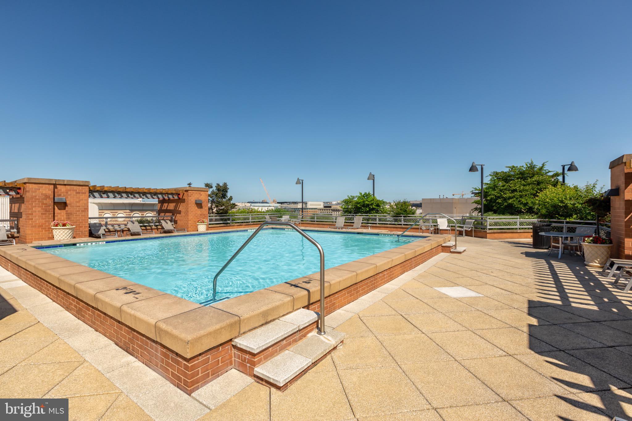 616 E Street NW Unit: 418