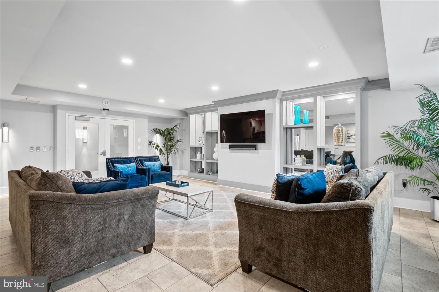 555 Massachusetts AVENUE NW Unit: 608